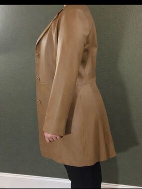 Women’s Tan Leather Coat - Classic Tailored Jacket